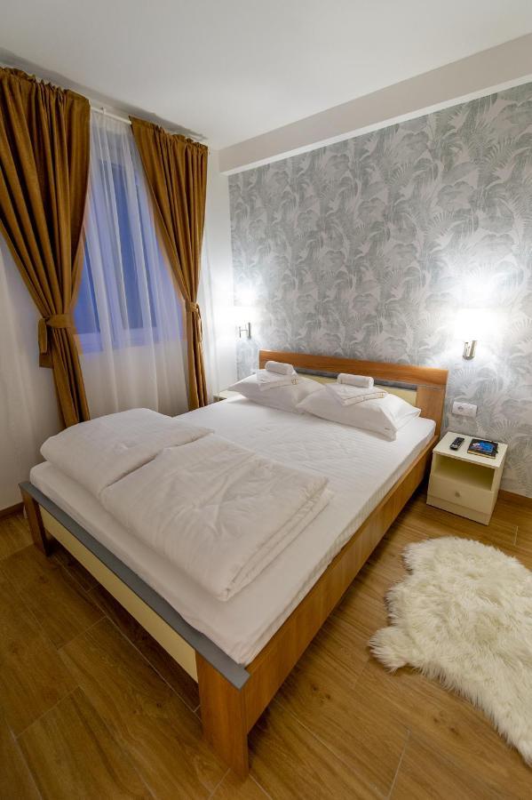 Greenwood Apartments In Kraljevi Cardaci โคเปานิก ภายนอก รูปภาพ